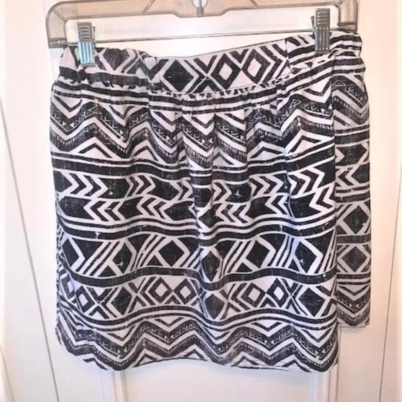 BCX Flounced Aztec print summer skirt M - Picture 3 of 3